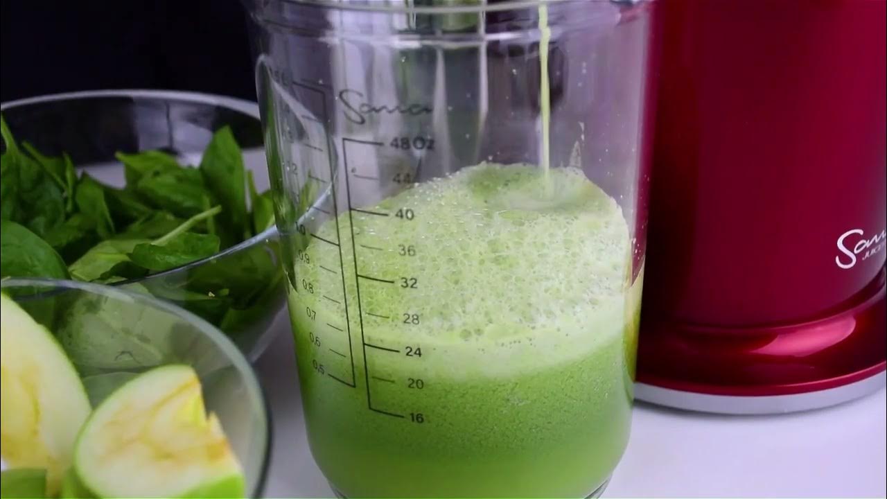 Apple & Greens Juice with the Sana 848 Juicer