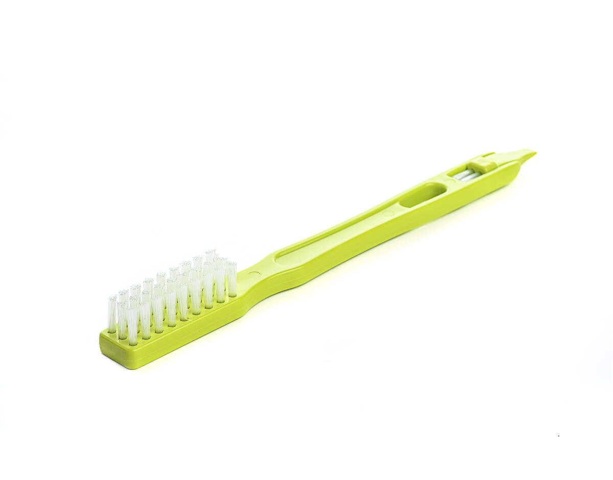 CLEANING BRUSH