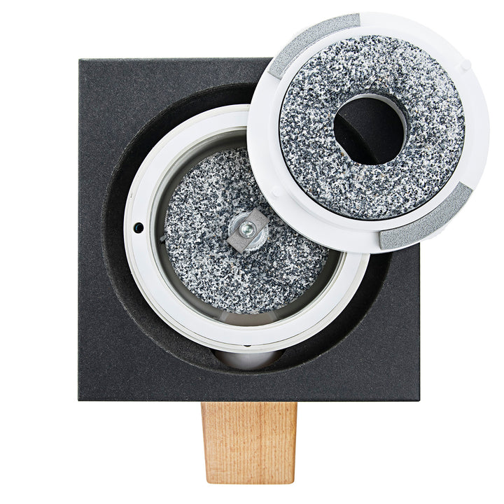 SANA Premium Sold Beech Wood Grain Mill for fine to coarse flour.